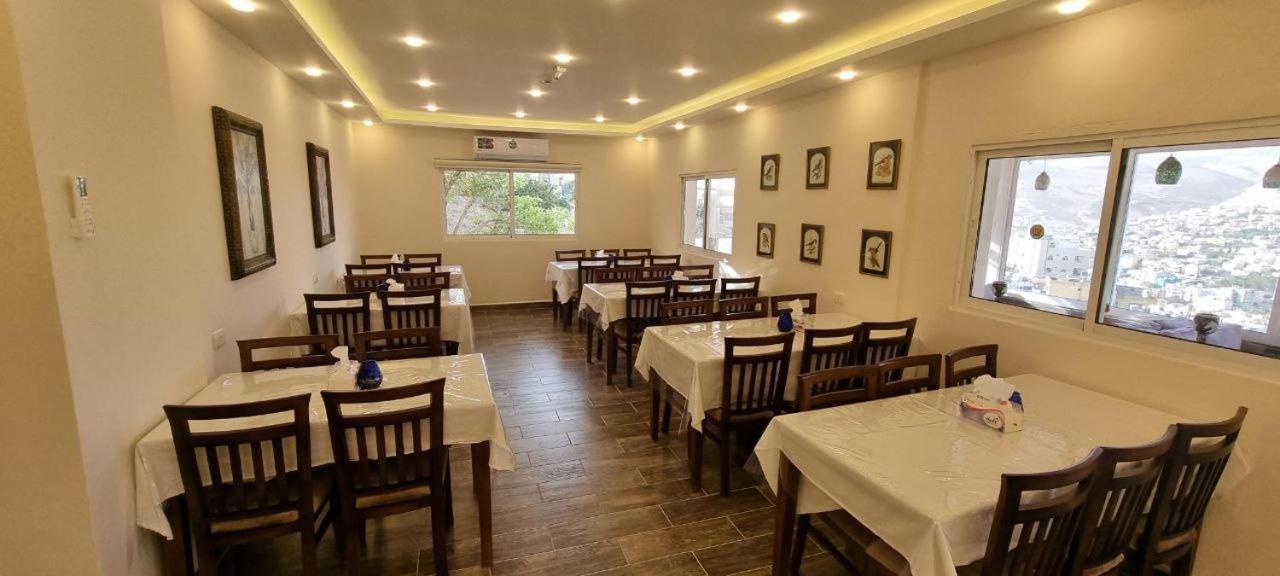 וואדי מוסא Beit Alshabaan Inn מראה חיצוני תמונה