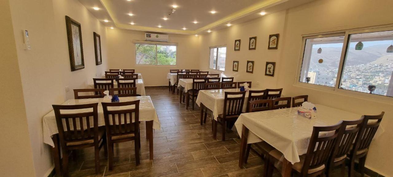 וואדי מוסא Beit Alshabaan Inn מראה חיצוני תמונה